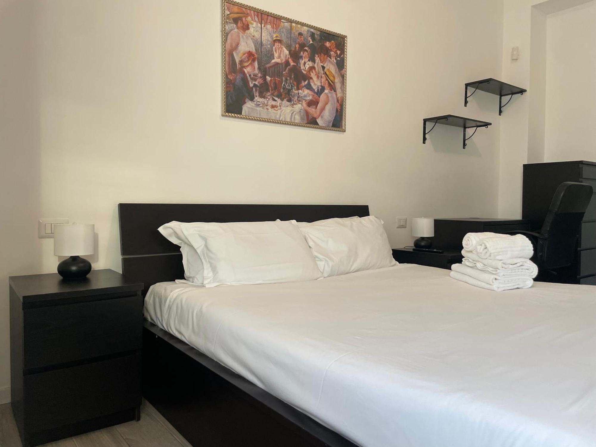 Gardone Apartment - Ampio Appartamento Con 2 Camere Da Letto - Comodo Per Duomo! ميلان المظهر الخارجي الصورة