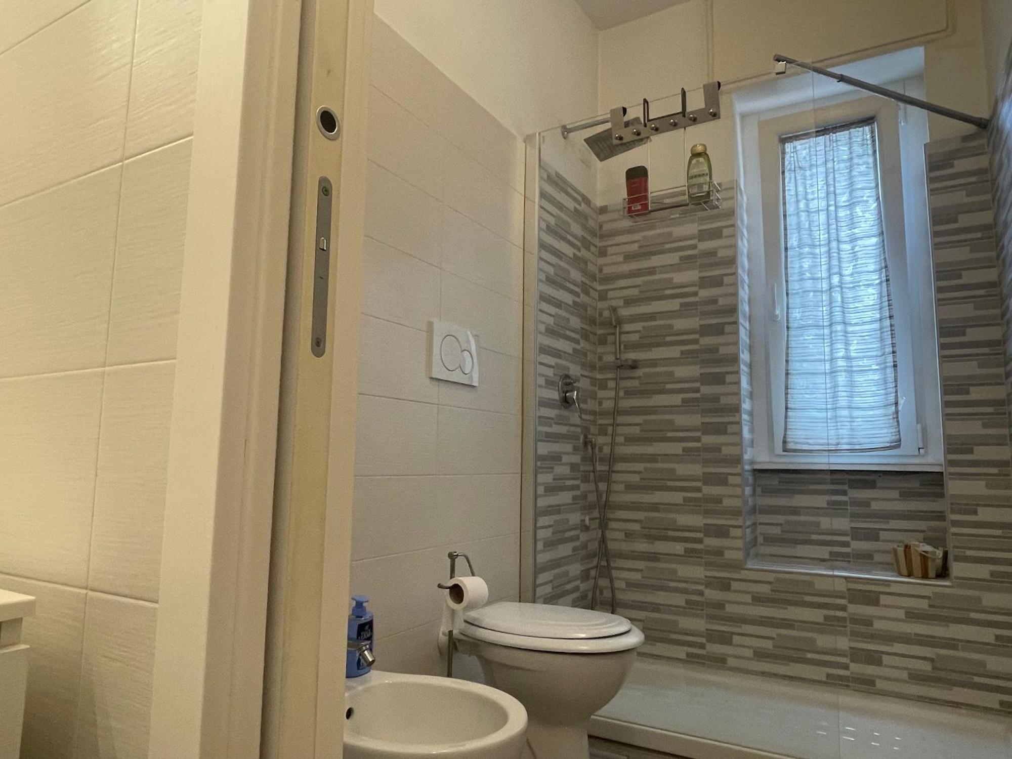Gardone Apartment - Ampio Appartamento Con 2 Camere Da Letto - Comodo Per Duomo! ميلان المظهر الخارجي الصورة